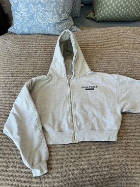 soulcycle Women’s Light Gray Cropped Zip Hoodie